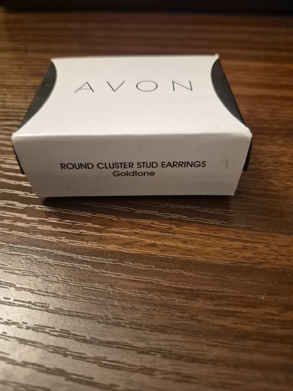 AVON Goldtone Round Cluster Stud Earrings